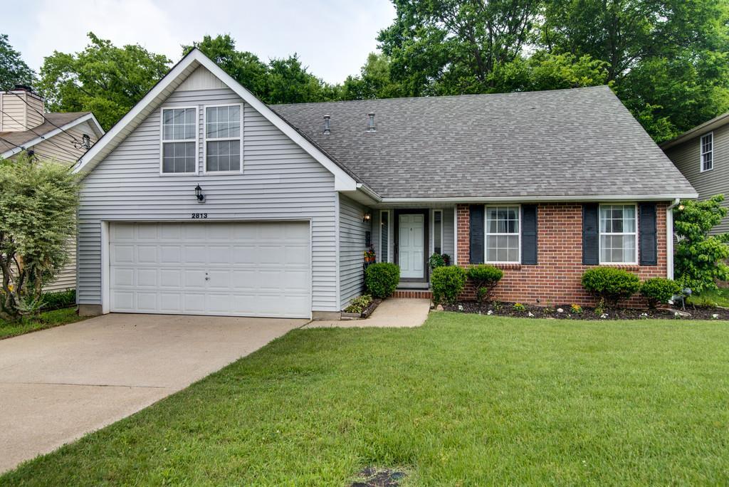 Property Photo: 2813 Airwood Dr TN 37214