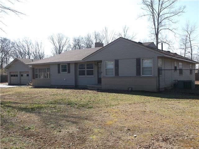 Property Photo:  2365 Old Tullahoma Rd  TN 37398 