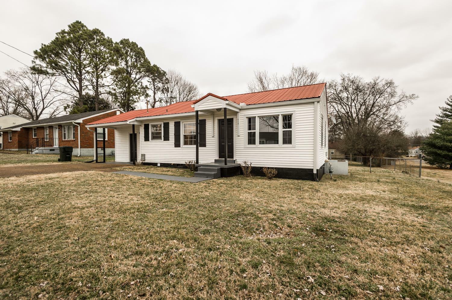 Property Photo:  513 Virginia Ave  TN 37066 