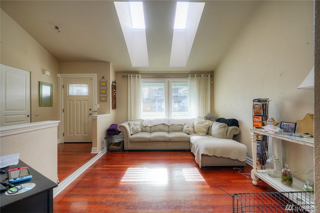 Property Photo:  1305 143rd St E  WA 98445 