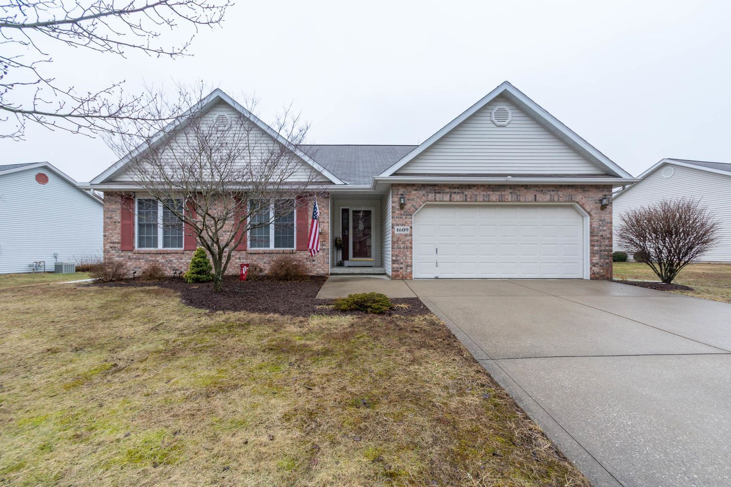 Property Photo: 4609 E Compton Boulevard IN 47401-8512