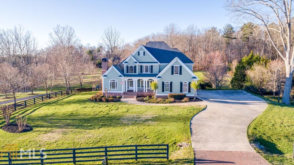 Property Photo: 8345 Hurakan Creek Xing GA 30028