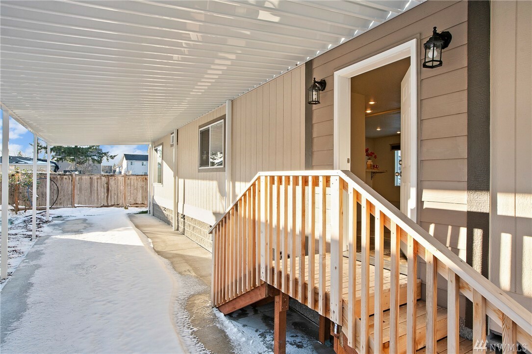 Property Photo: 9418 20th Av Ct E WA 98445