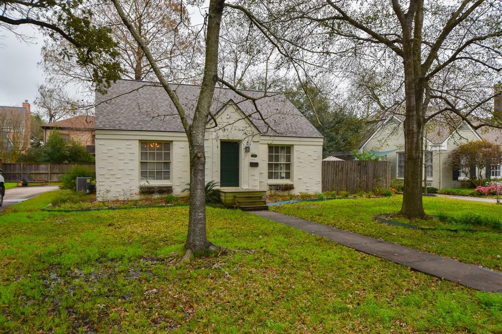 Property Photo:  527 S 3rd Street  TX 77401 