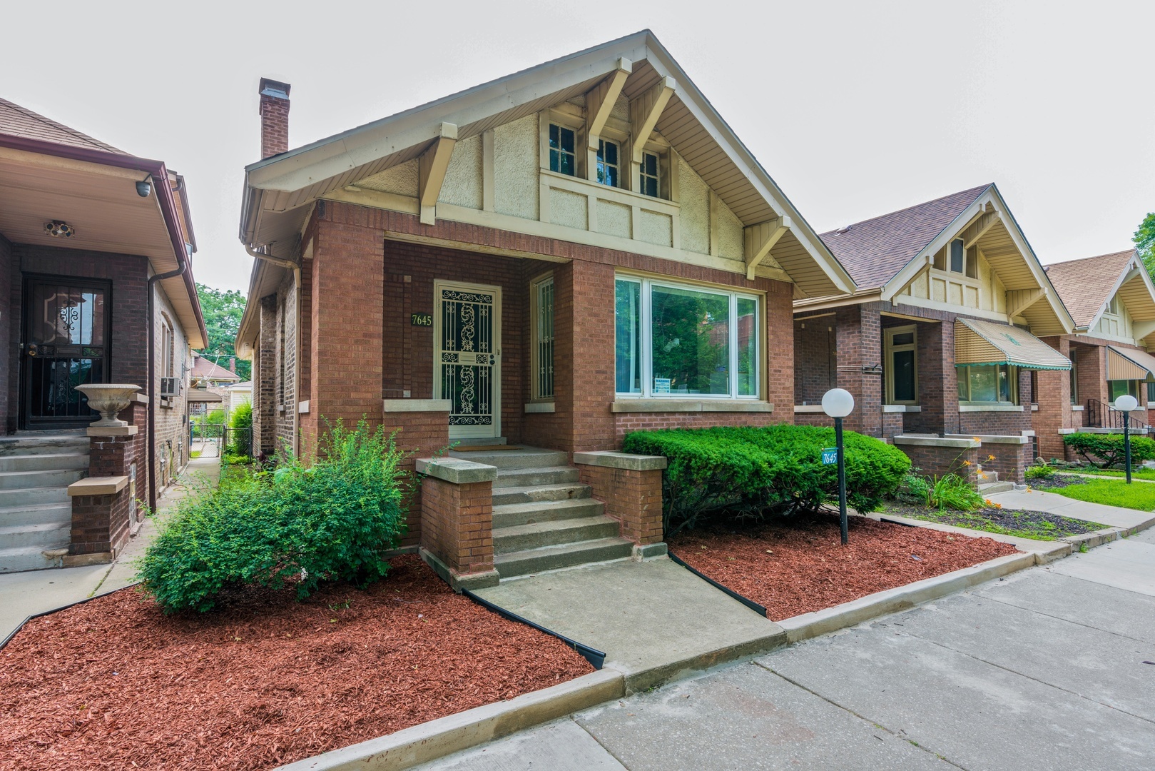 Property Photo:  7645 S Cornell Avenue  IL 60649 