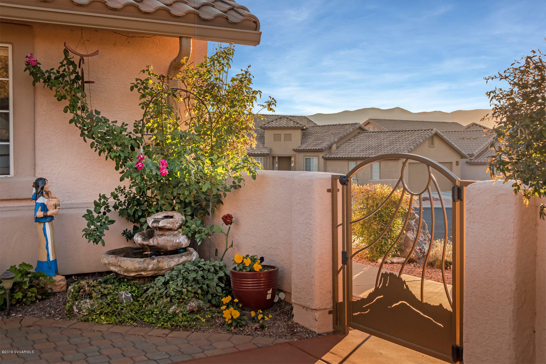 Property Photo: 6070 E Pine Crest Court AZ 86325