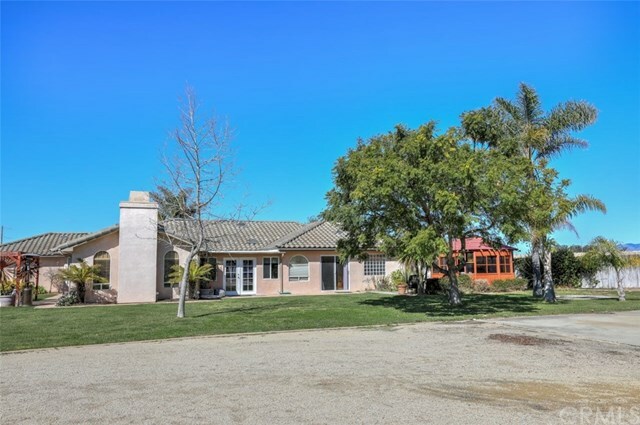 Property Photo:  595 Pinecone Way  CA 93420 