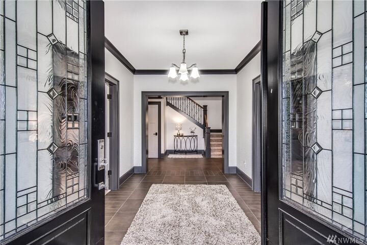 Property Photo:  1558 26th Ct NE  WA 98029 