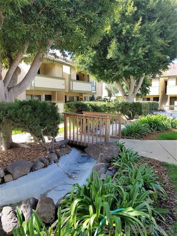 Property Photo: 9249 Village Glen Drive 209 CA 92123