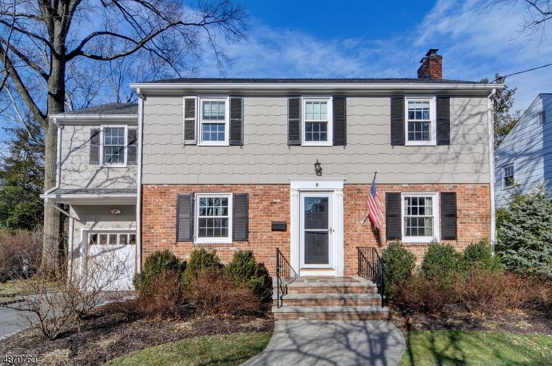 Property Photo: 8 Folkstone Dr NJ 07090