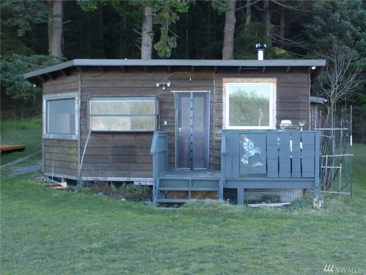 Property Photo: 221 Mud Bay Dock Rd WA 98261