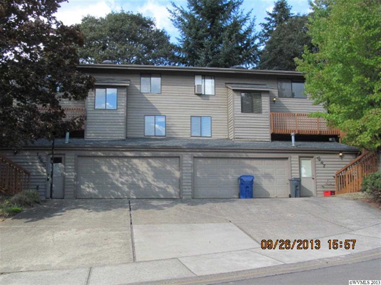 Property Photo:  1445  Woodside Ct (- 1447) SE  OR 97306 