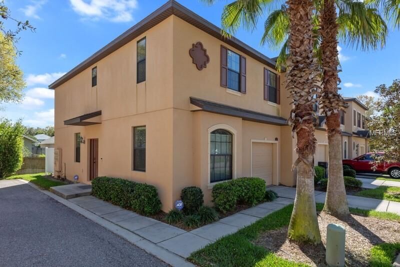 Property Photo: 10231 Villa Palazzo Court FL 33615