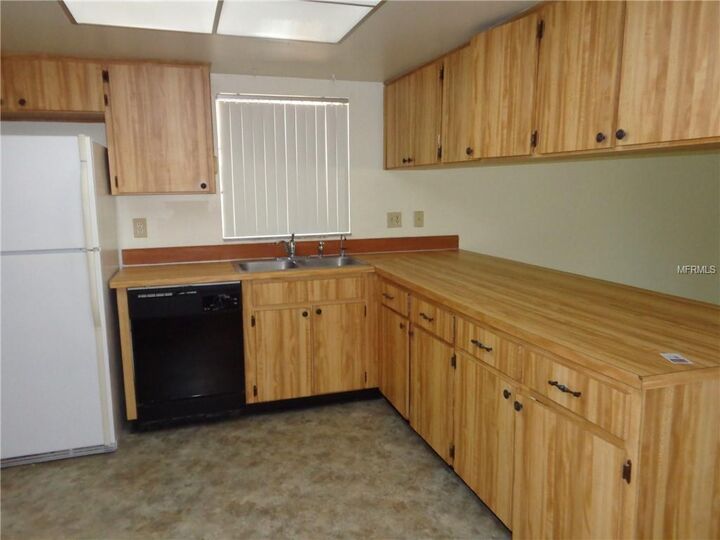 Property Photo: 3714 Sand Pebble Drive FL 33596