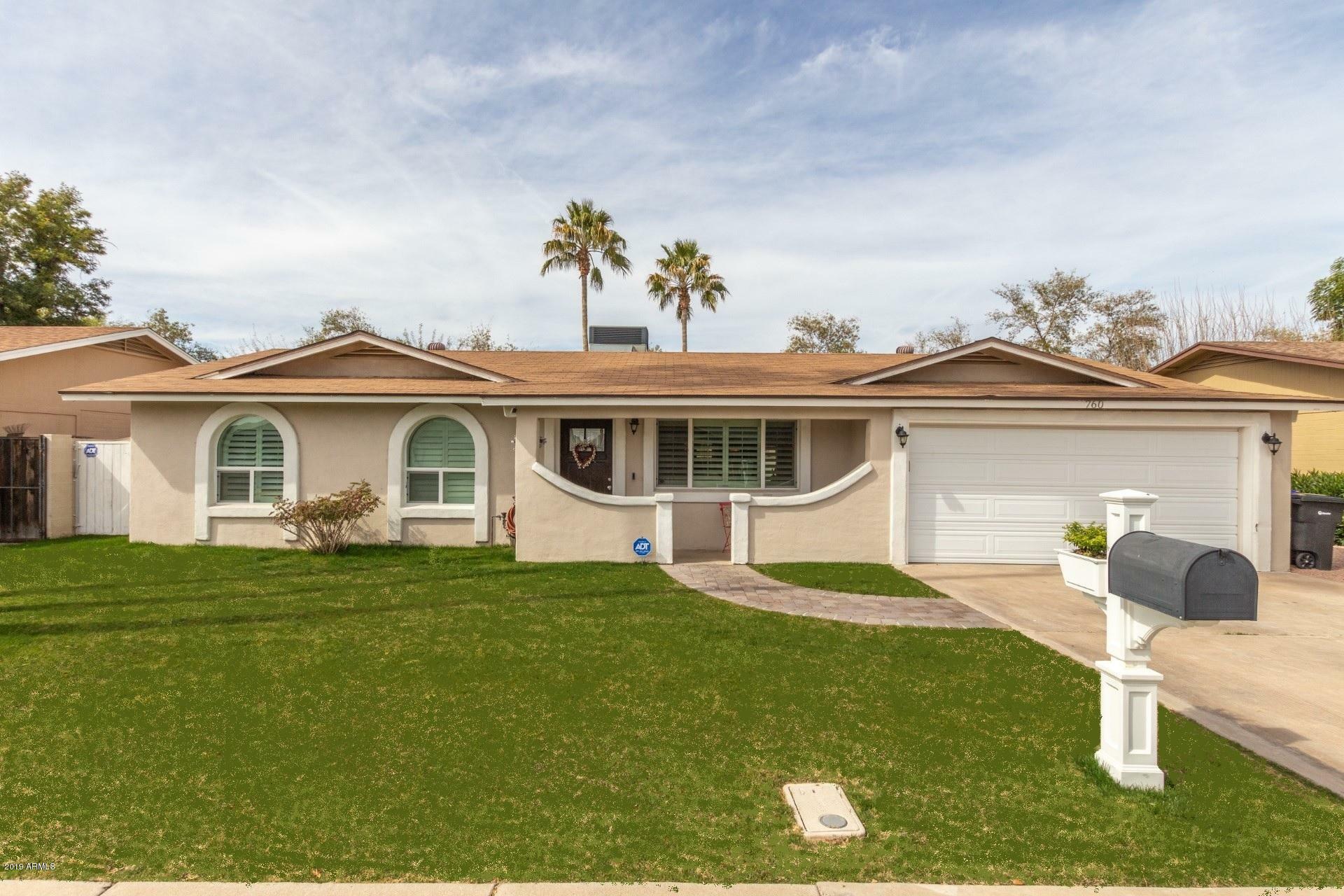 Property Photo:  760 N Sean Drive  AZ 85224 