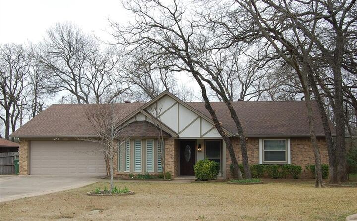 3044 Steve Drive  Hurst TX 76054 photo