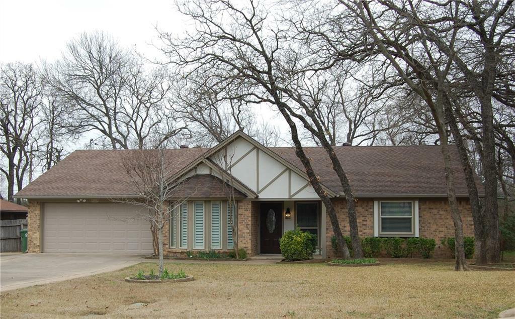 Property Photo:  3044 Steve Drive  TX 76054 