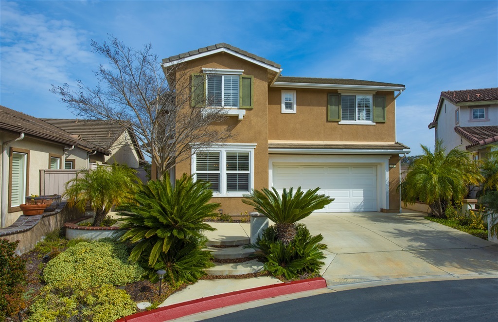 Property Photo:  198 Ridge View Way  CA 92057 