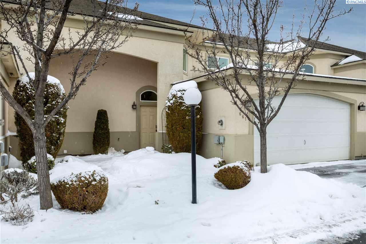 Property Photo:  661 Hanford St  WA 99354 