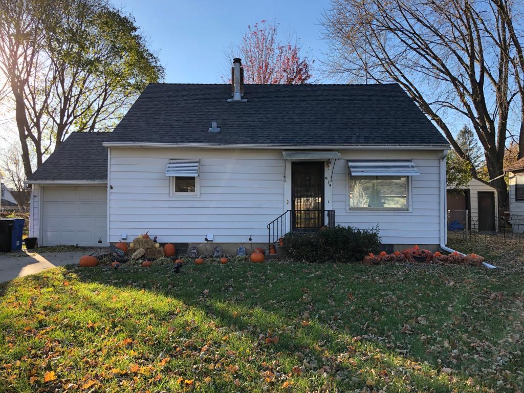 Property Photo: 915 16th Avenue NE MN 55906