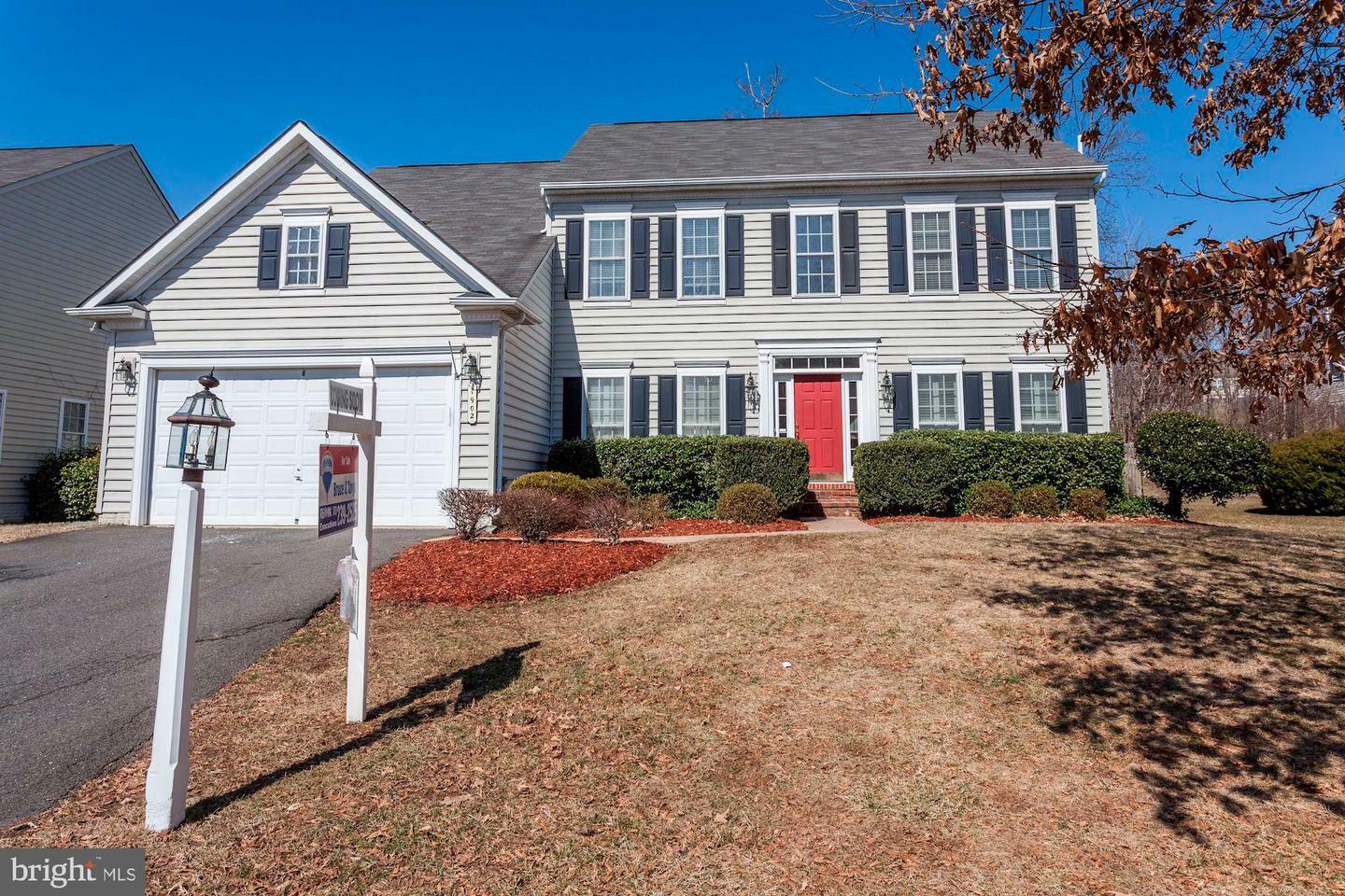 Property Photo:  1902 Powells Landing Circle  VA 22191 