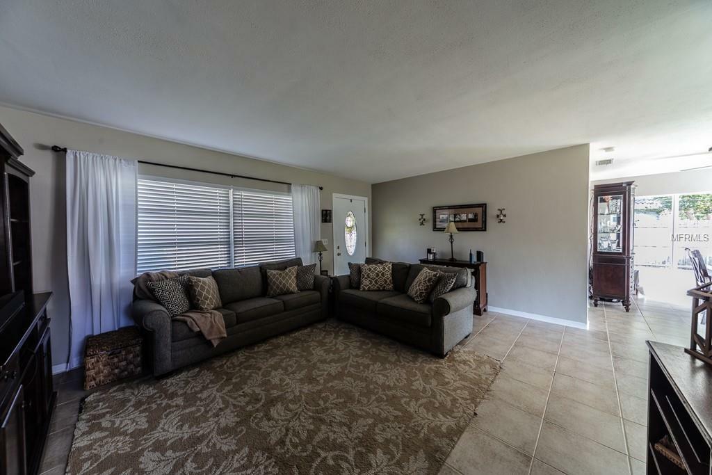 Property Photo:  1369 Windsor Drive  FL 33756 