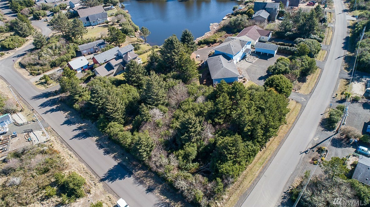 Property Photo:  399 S Butter Clam St SW  WA 98569 