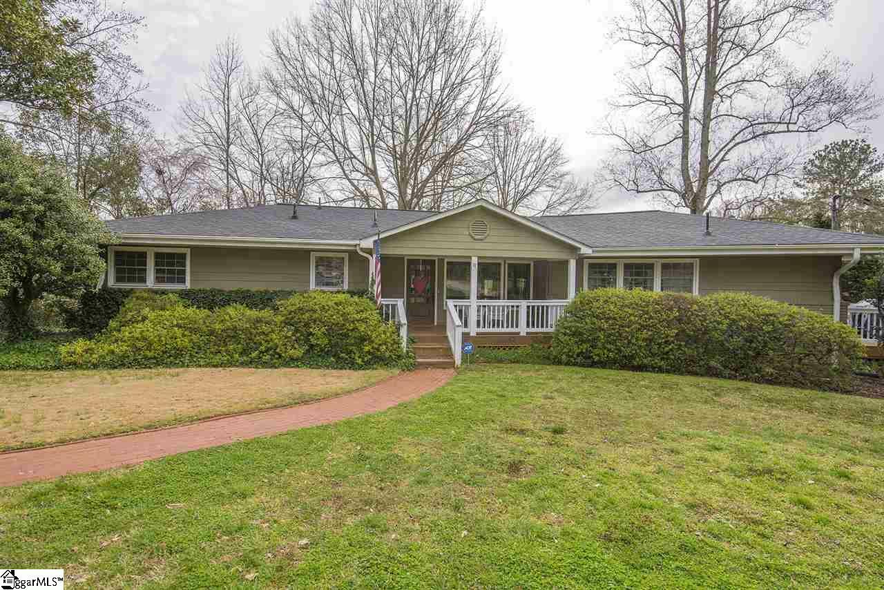 Property Photo:  11 Hermitage Road  SC 29615 