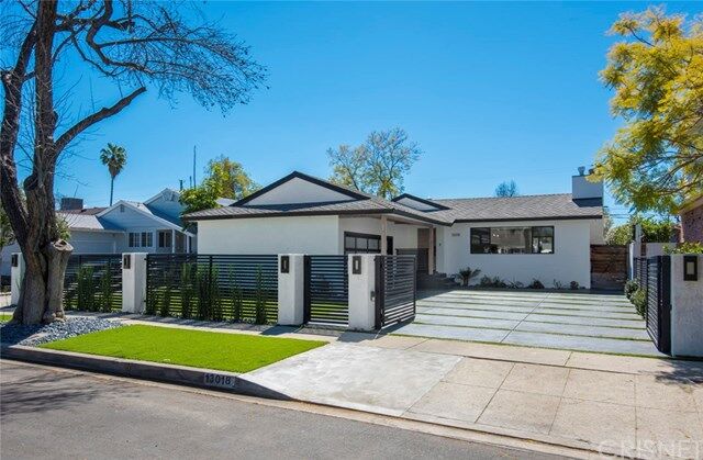 Property Photo:  13018 Delano Street  CA 91401 