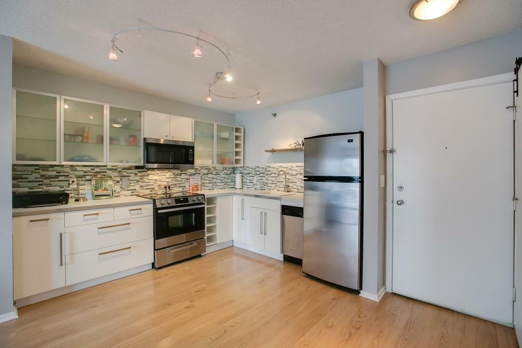 Property Photo: 121 Washington Avenue S 1303 MN 55401