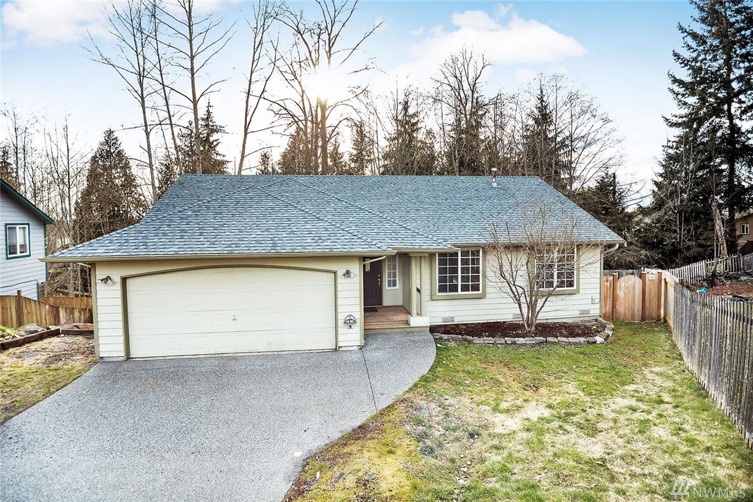 Property Photo:  8906 16th Place SE  WA 98258 