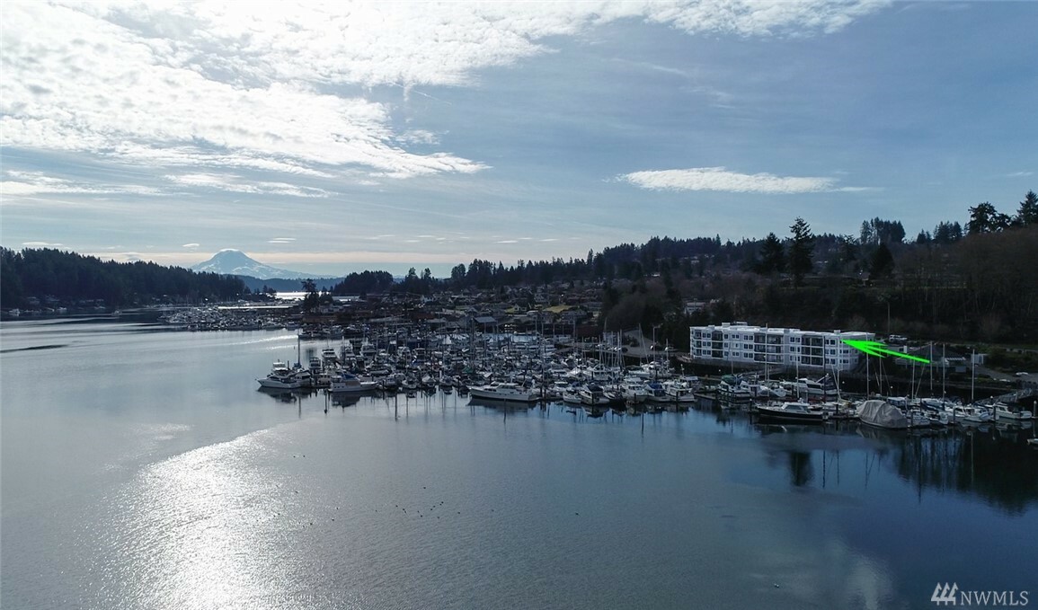 Property Photo:  3889 Harborview Dr A-301  WA 98332 