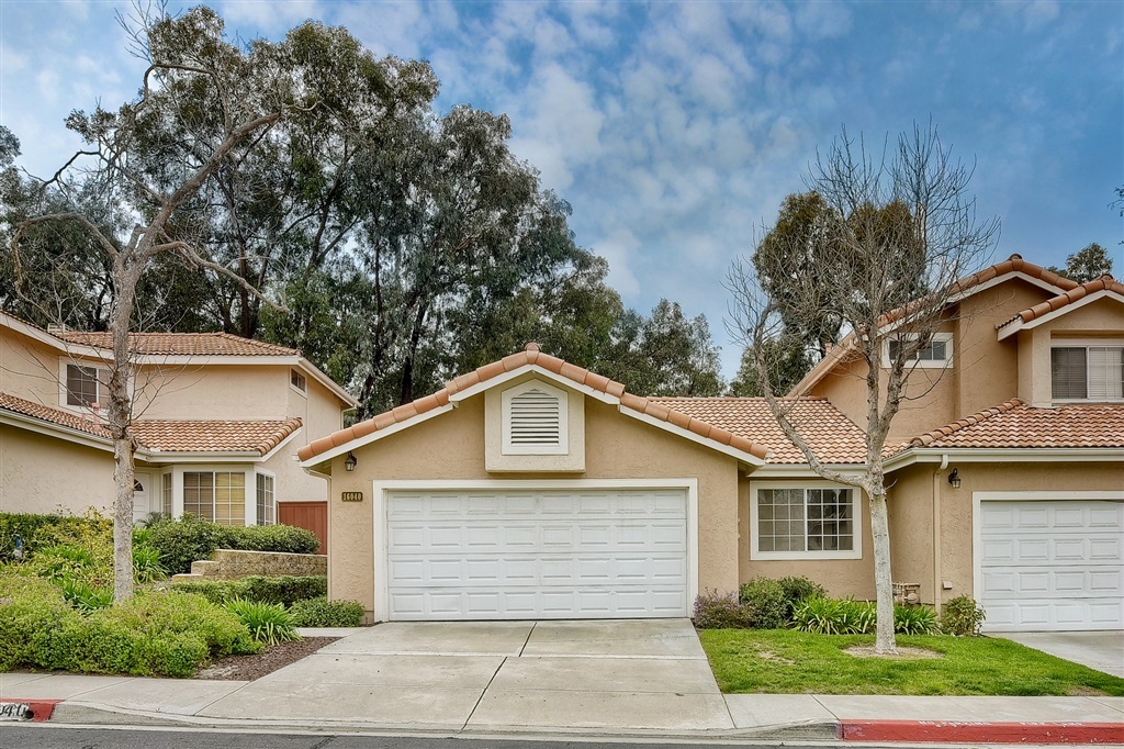 Property Photo: 16040 Caminito De Linda CA 92128