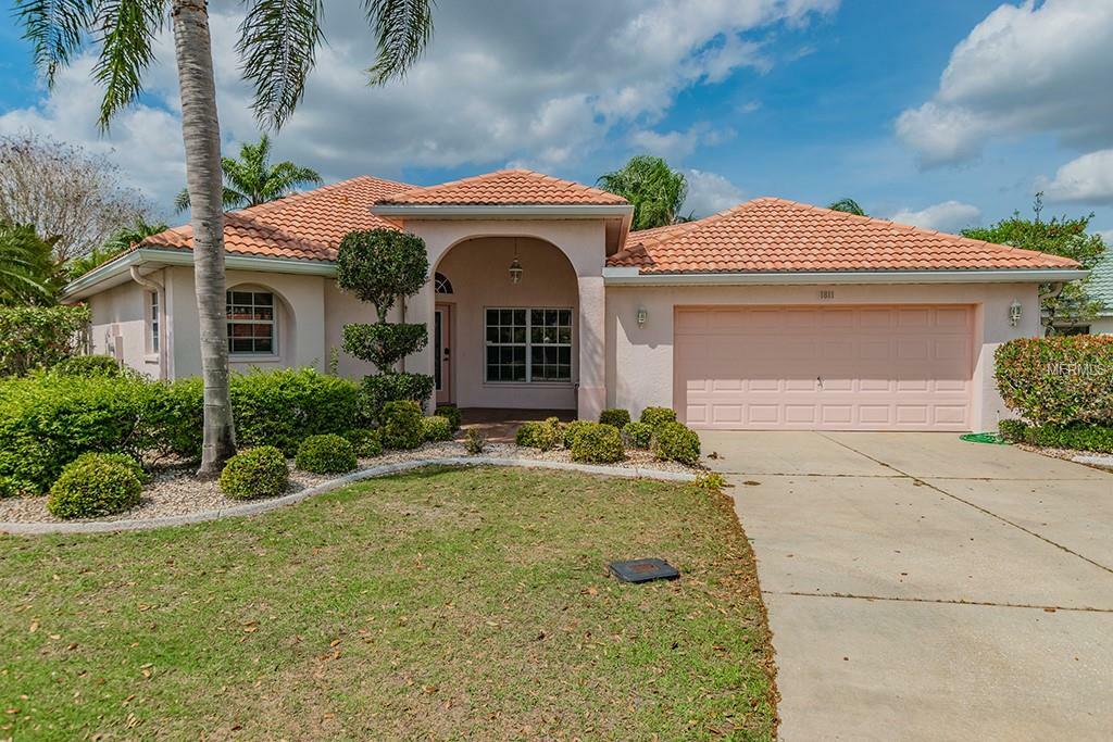 Property Photo:  1811 S Pebble Beach Boulevard  FL 33573 