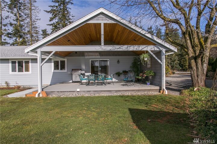 Property Photo: 473 W Badger Rd WA 98264