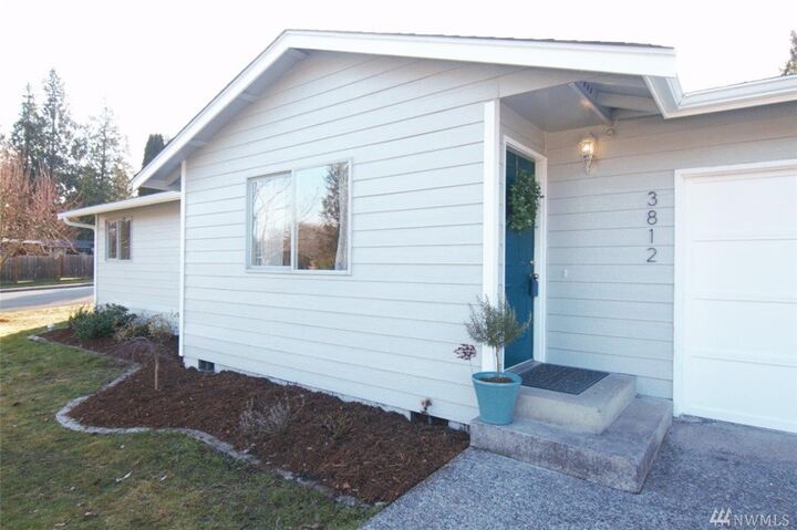Property Photo: 3812 Seneca Drive WA 98273