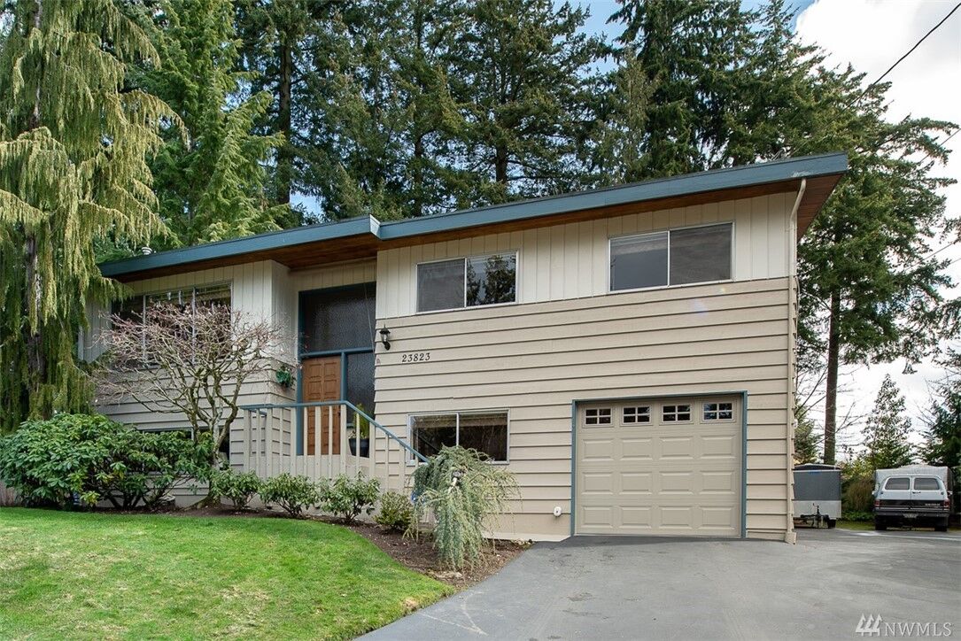 Property Photo:  23823 86th Ave W  WA 98026 