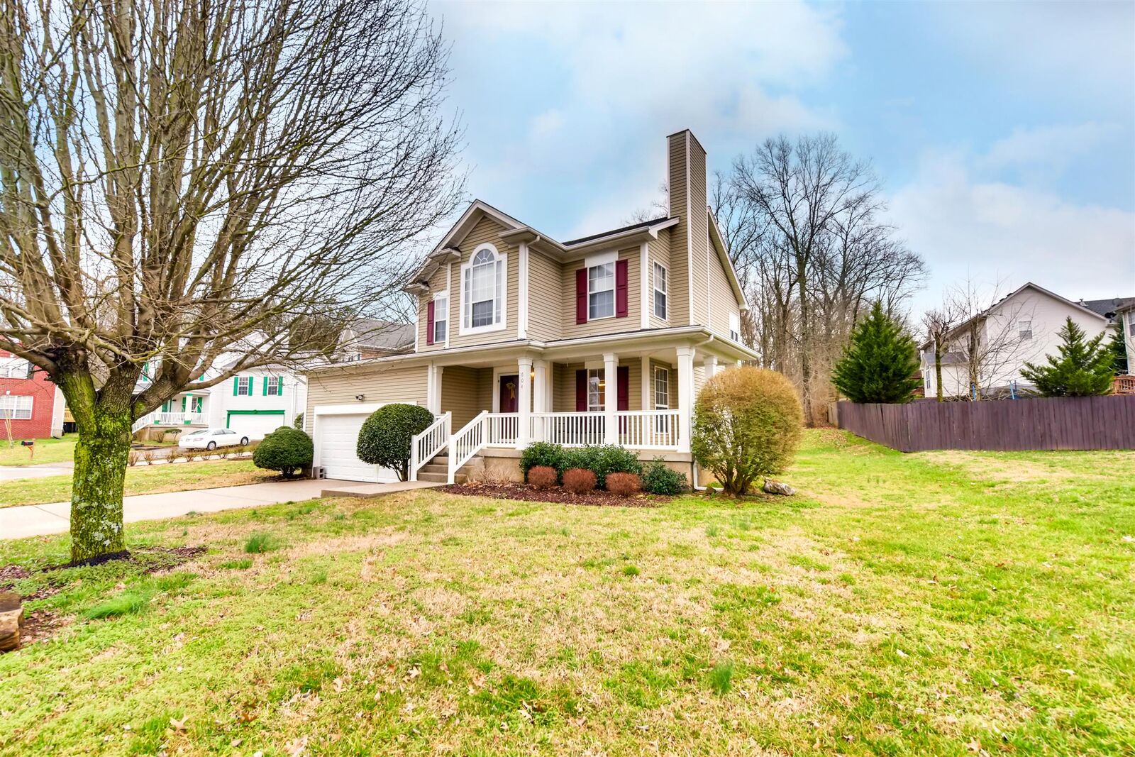 Property Photo:  604 Bridgette Ct  TN 37013 