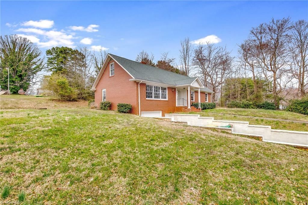 Property Photo:  207 Spring Street  NC 27041 