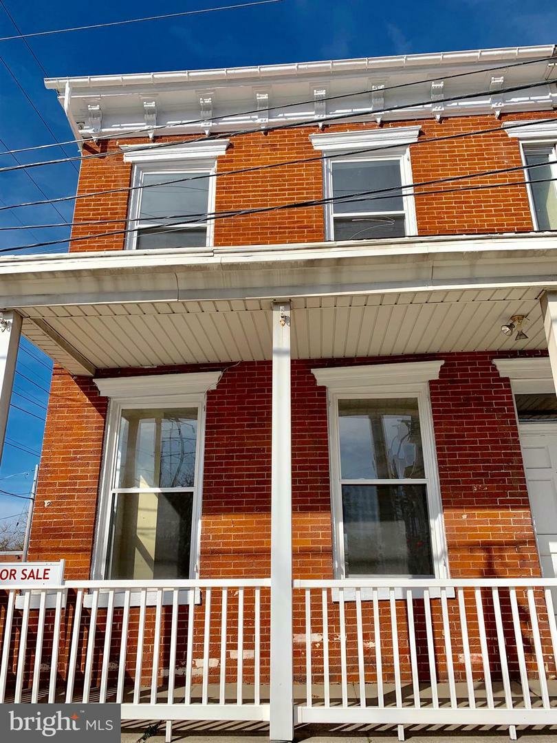 Property Photo: 530 N George Street PA 17404