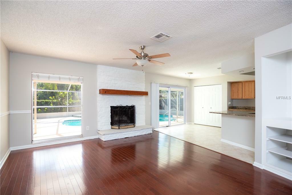 Property Photo:  3708 Sand Pebble Drive  FL 33596 