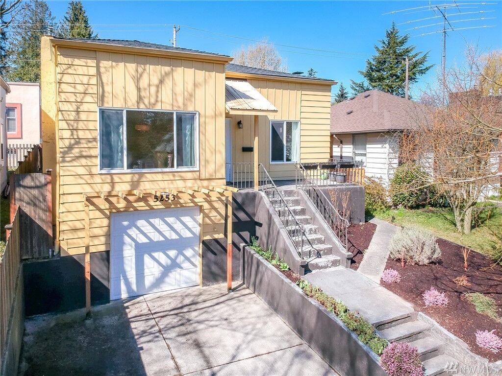 Property Photo:  5253 35th Ave SW  WA 98126 