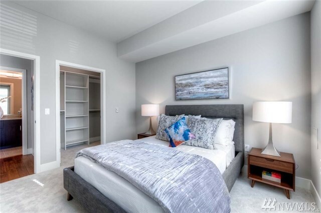 Property Photo:  50 Pine St 511  WA 98020 