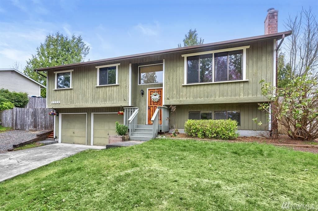 Property Photo:  10403 9th Place SE  WA 98258 