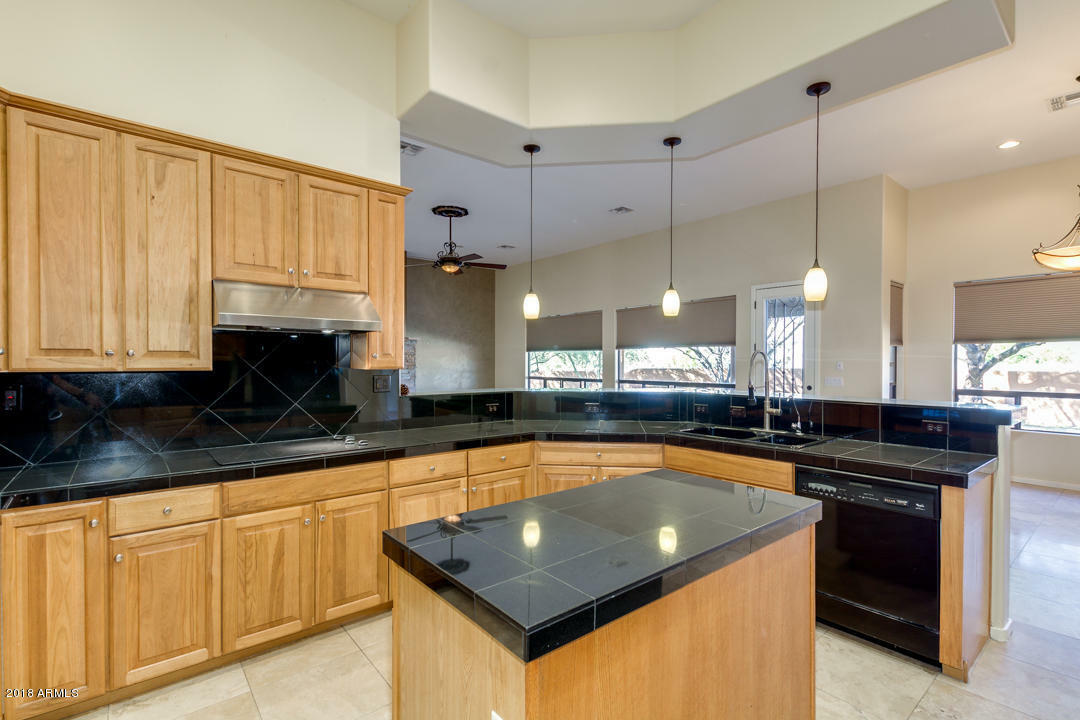 Property Photo: 30105 N 64th Street AZ 85331