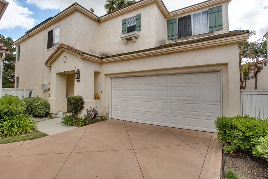 Property Photo:  1155 Calle Tesoro  CA 91915 