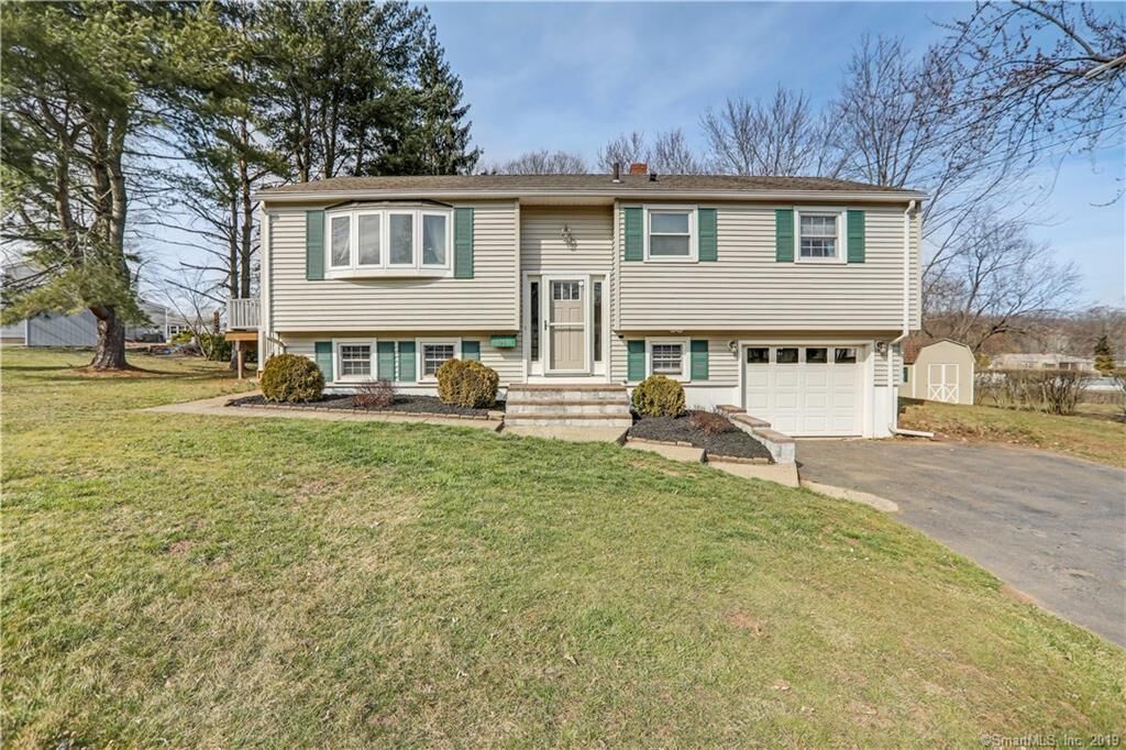 Property Photo: 104 Basswood Drive CT 06457