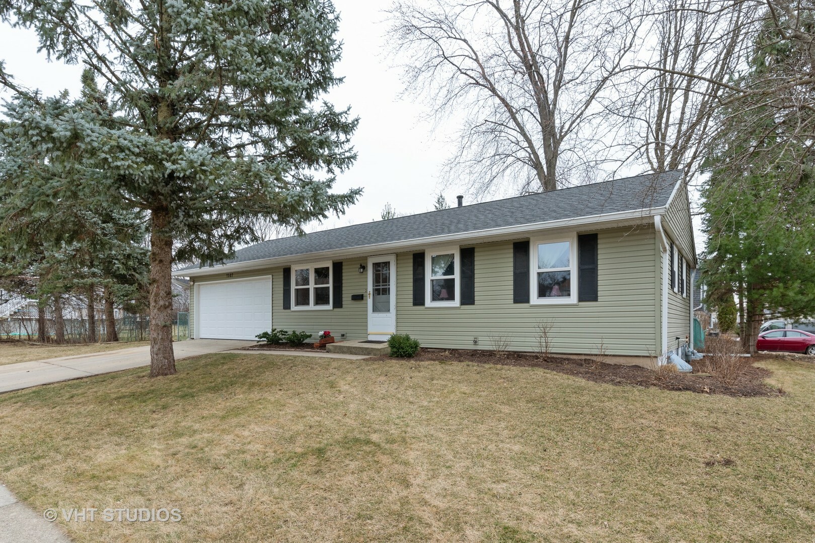 Property Photo:  1507 North Green Meadows Boulevard  IL 60107 