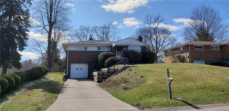 Property Photo: 6266 Heberton Drive PA 15147