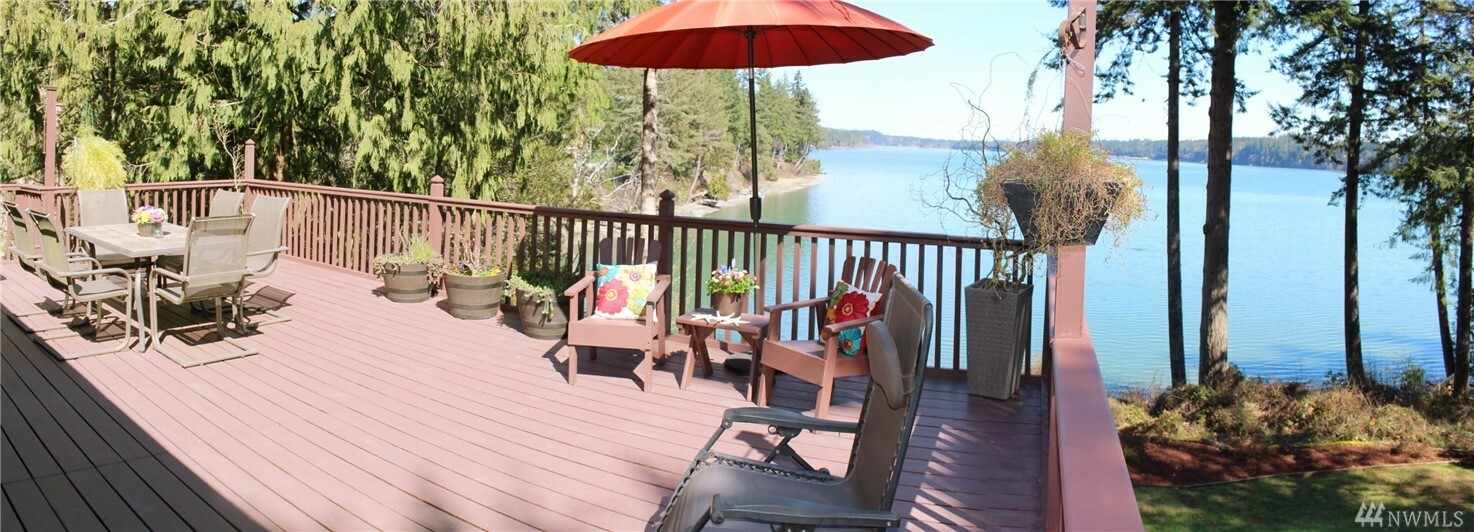 Property Photo:  5040 Oyster Bay Rd NW  WA 98502 